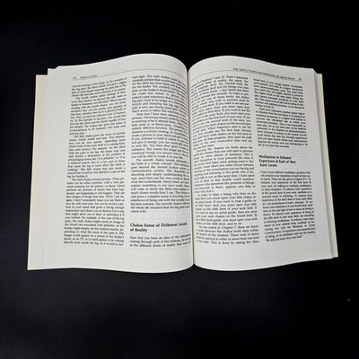 1-754.jpg Hands of Light: A Guide to Healing Through the Human Energy Field